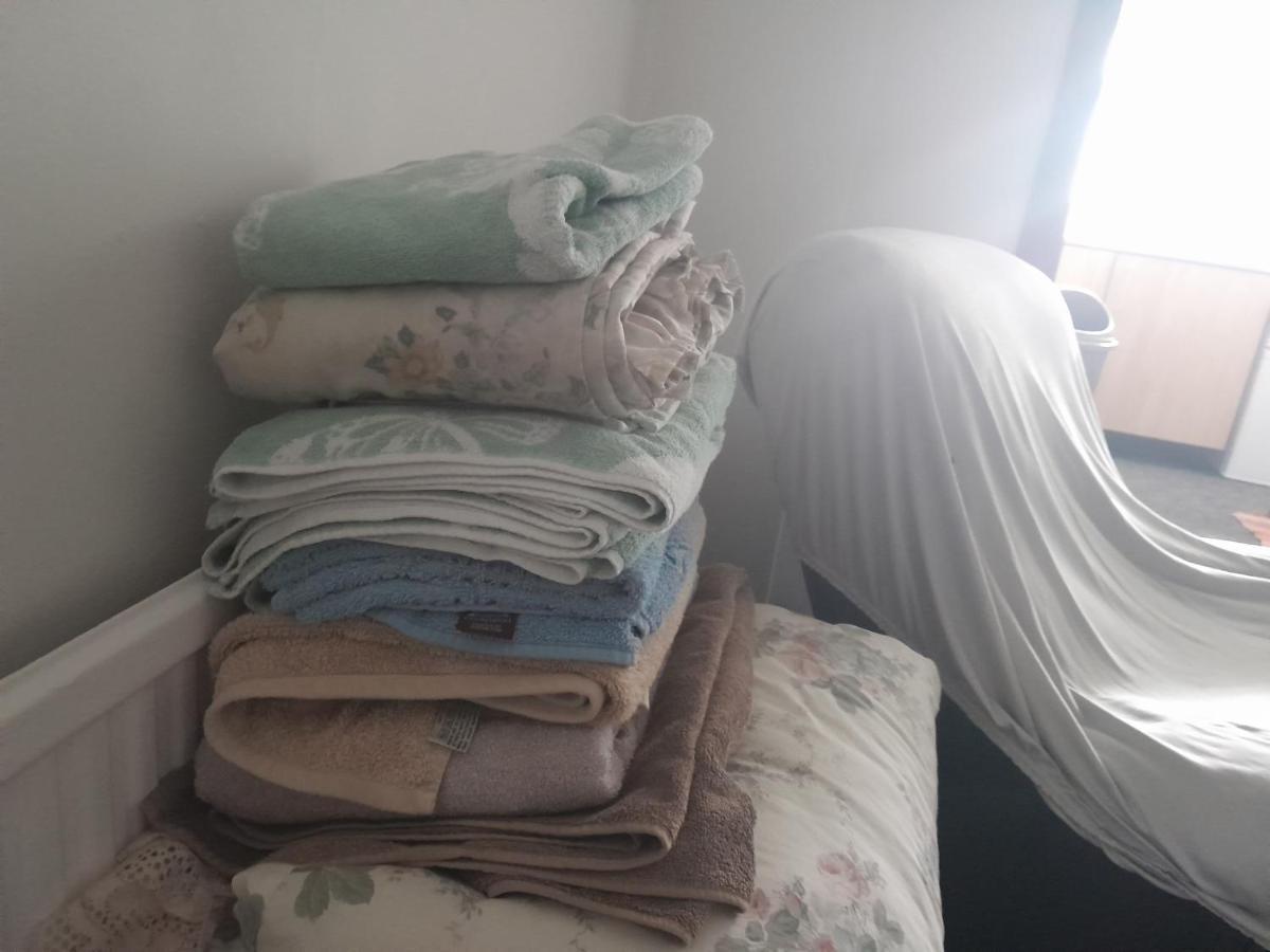 Appartamento Lovely 1-Bed Studio in Londra Esterno foto