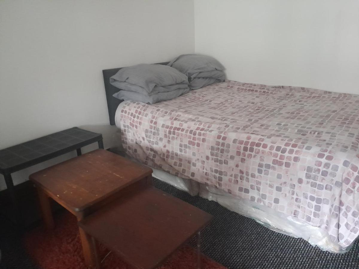 Appartamento Lovely 1-Bed Studio in Londra Esterno foto